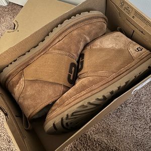UGG graphic neumel